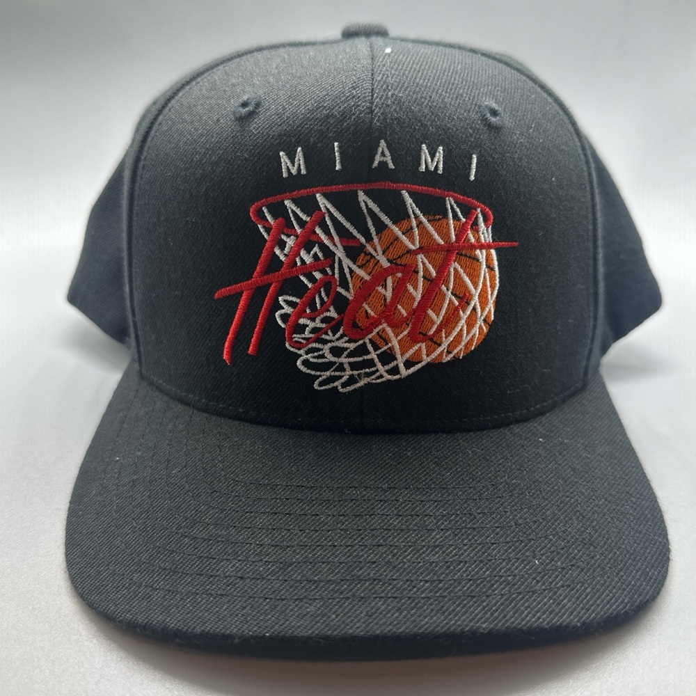 Vintage RARE Miami Heat NBA Snapback Hat